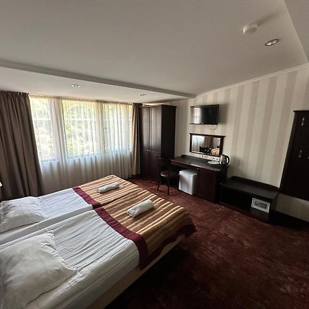 Hotel Beka Palace Tbilisi Exteriör bild