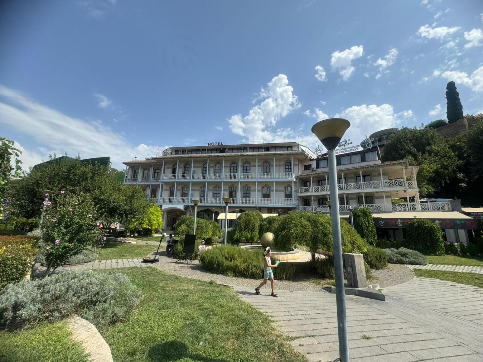 Hotel Beka Palace Tbilisi Exteriör bild