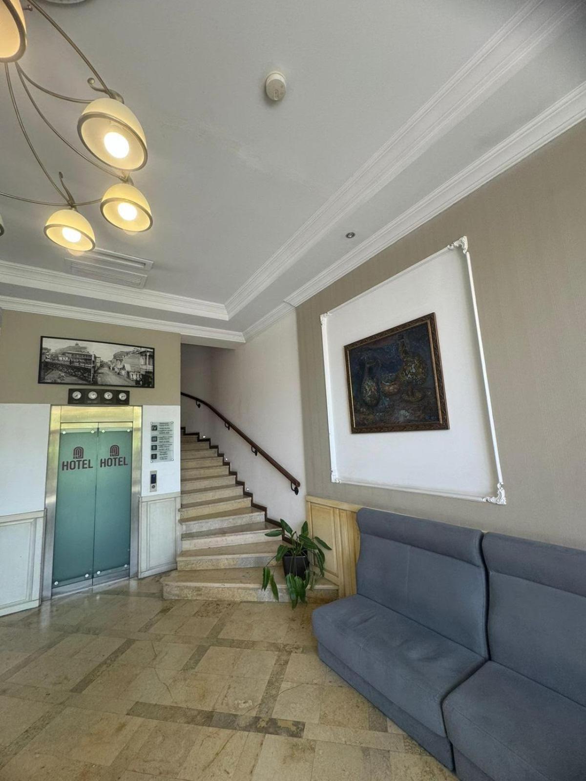 Hotel Beka Palace Tbilisi Exteriör bild