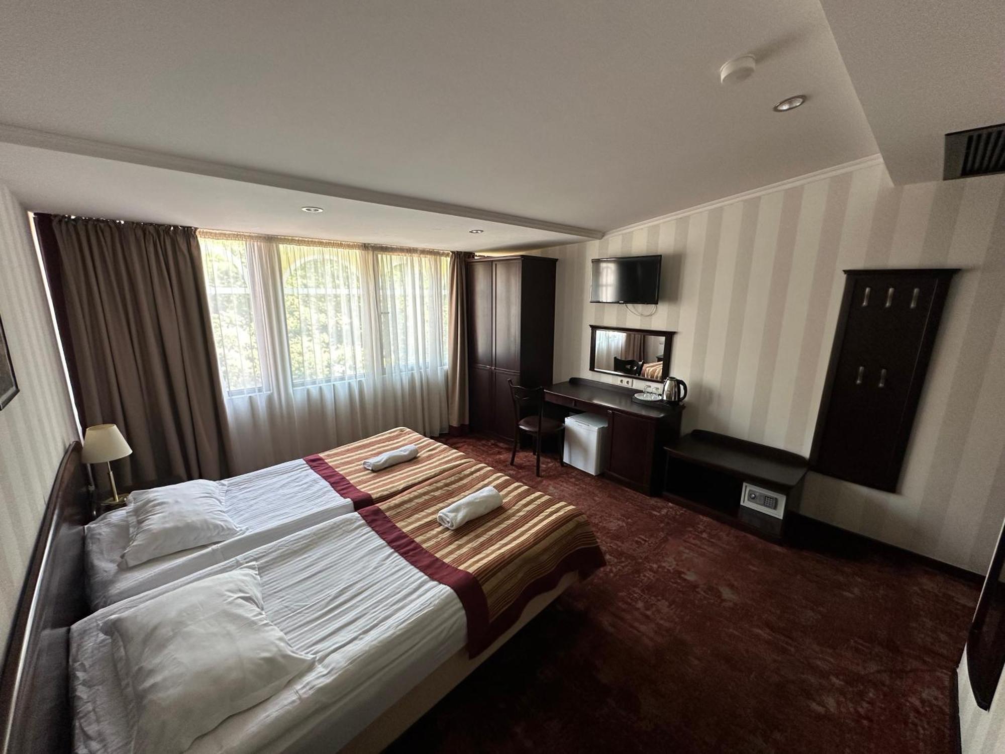 Hotel Beka Palace Tbilisi Exteriör bild